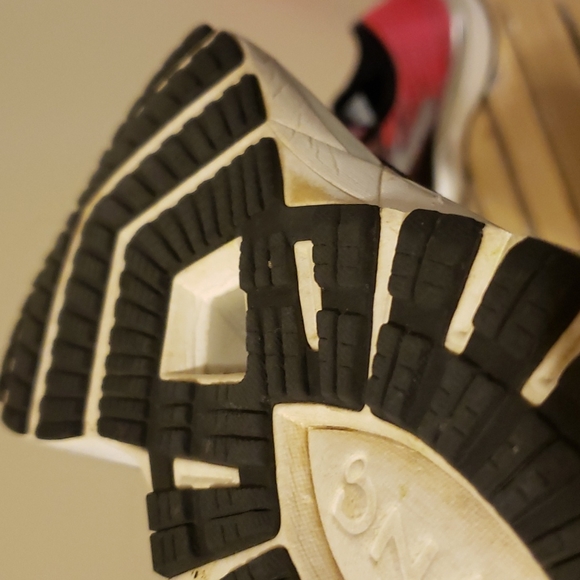 Brooks Ricochet - Picture 7 of 13